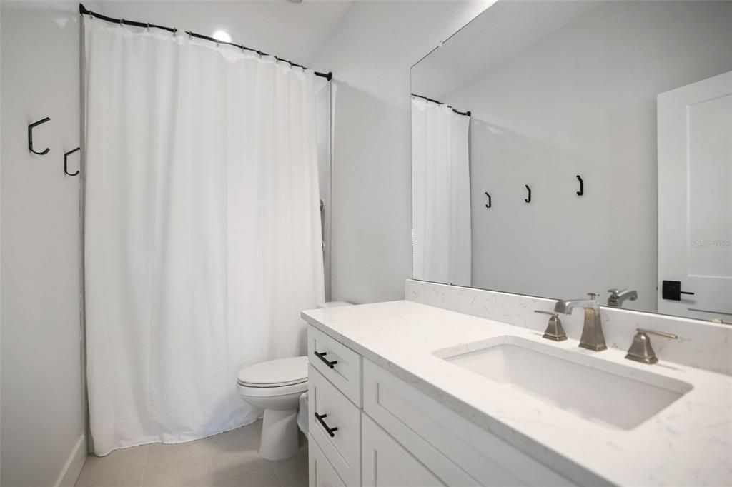 For Sale: $785,000 (3 beds, 3 baths, 1970 Square Feet)