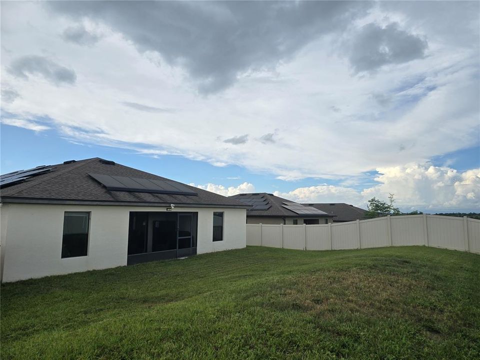 En Renta: $2,000 (3 camas, 2 baños, 1563 Pies cuadrados)