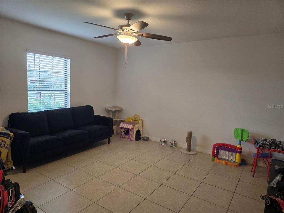 En Renta: $2,000 (3 camas, 2 baños, 1563 Pies cuadrados)