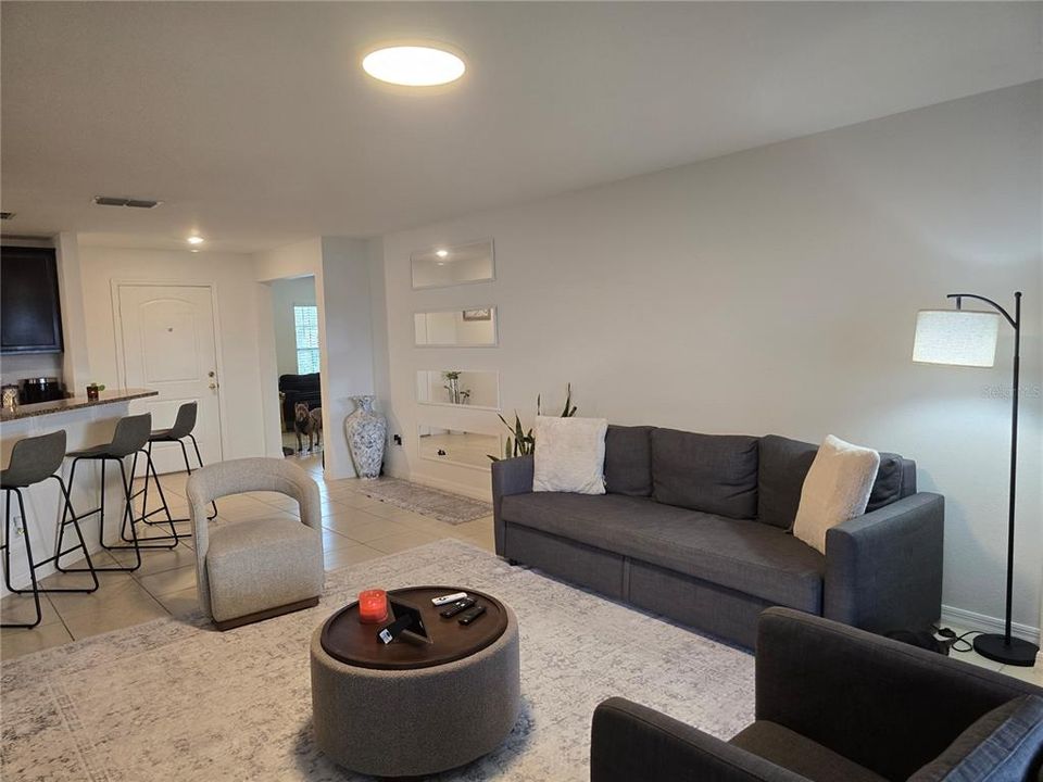 En Renta: $2,000 (3 camas, 2 baños, 1563 Pies cuadrados)