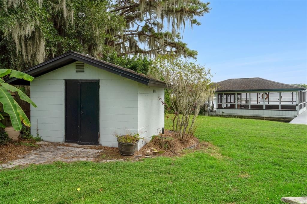 For Sale: $799,900 (3 beds, 3 baths, 2580 Square Feet)