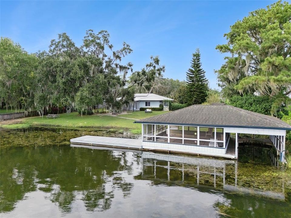 For Sale: $799,900 (3 beds, 3 baths, 2580 Square Feet)