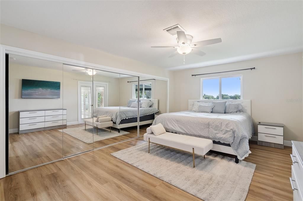 For Sale: $799,900 (3 beds, 3 baths, 2580 Square Feet)