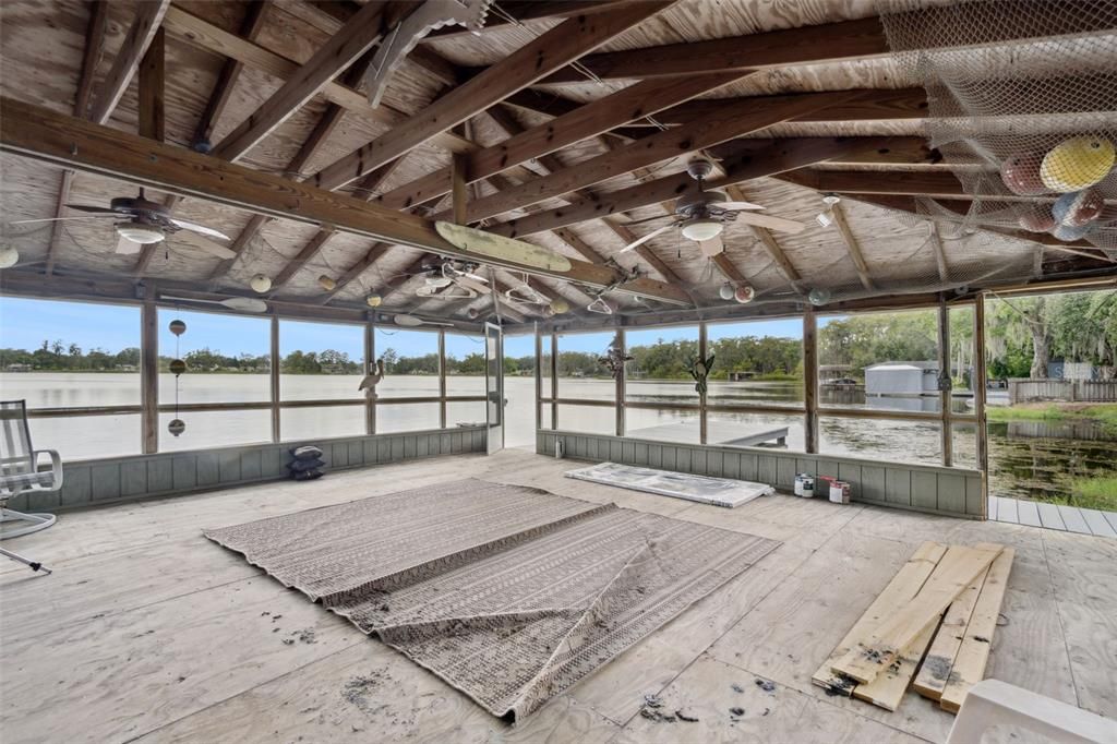 For Sale: $799,900 (3 beds, 3 baths, 2580 Square Feet)