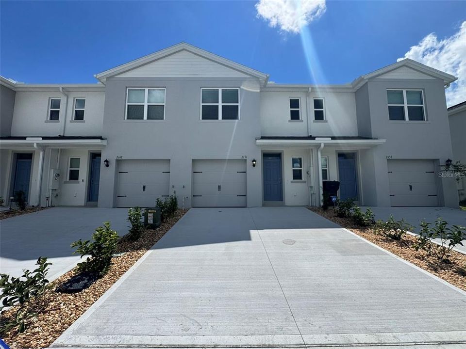 Recently Sold: $319,990 (3 beds, 2 baths, 2749 Square Feet)