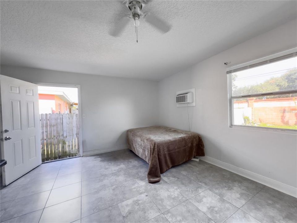 En Venta: $389,900 (5 camas, 3 baños, 1562 Pies cuadrados)