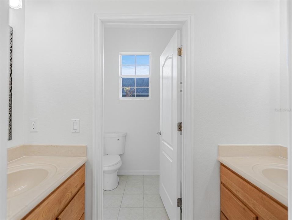 待售: $675,000 (4 贝兹, 3 浴室, 2359 平方英尺)