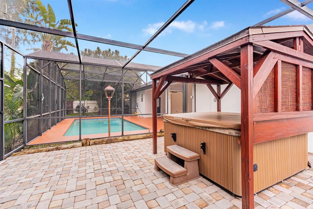 待售: $675,000 (4 贝兹, 3 浴室, 2359 平方英尺)