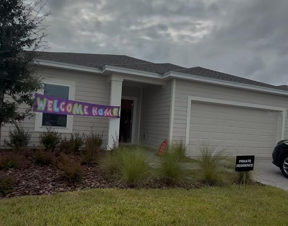 Recently Sold: $350,000 (4 beds, 3 baths, 2106 Square Feet)