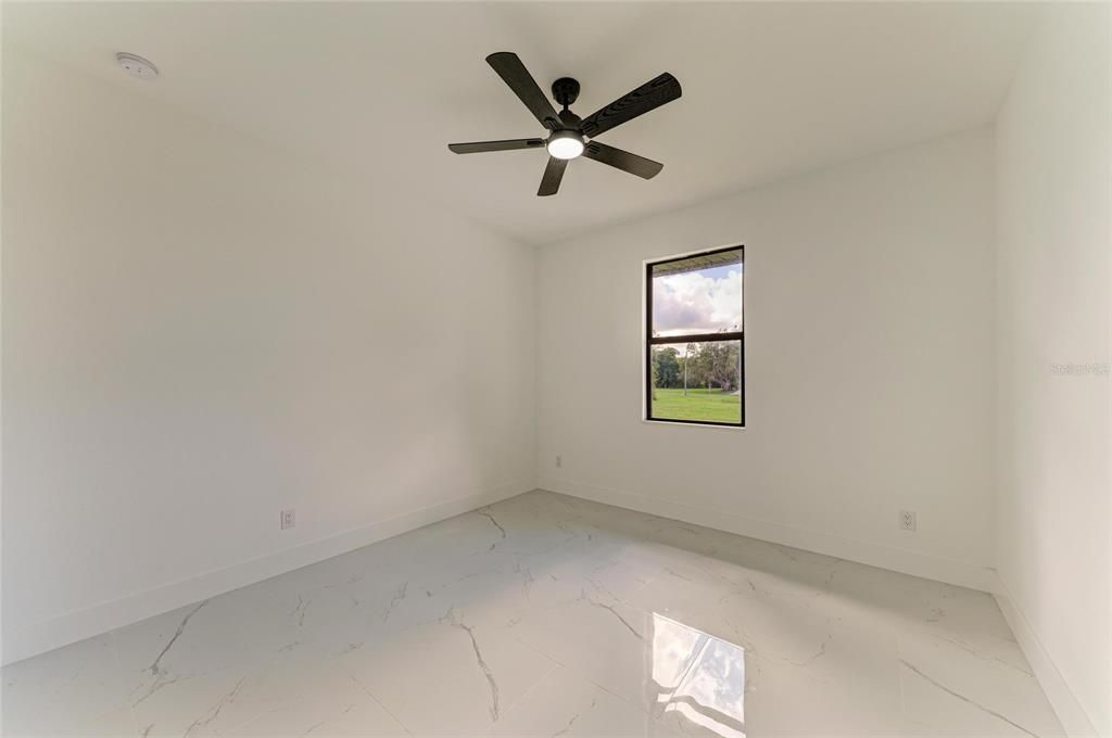 For Sale: $699,000 (3 beds, 2 baths, 1972 Square Feet)