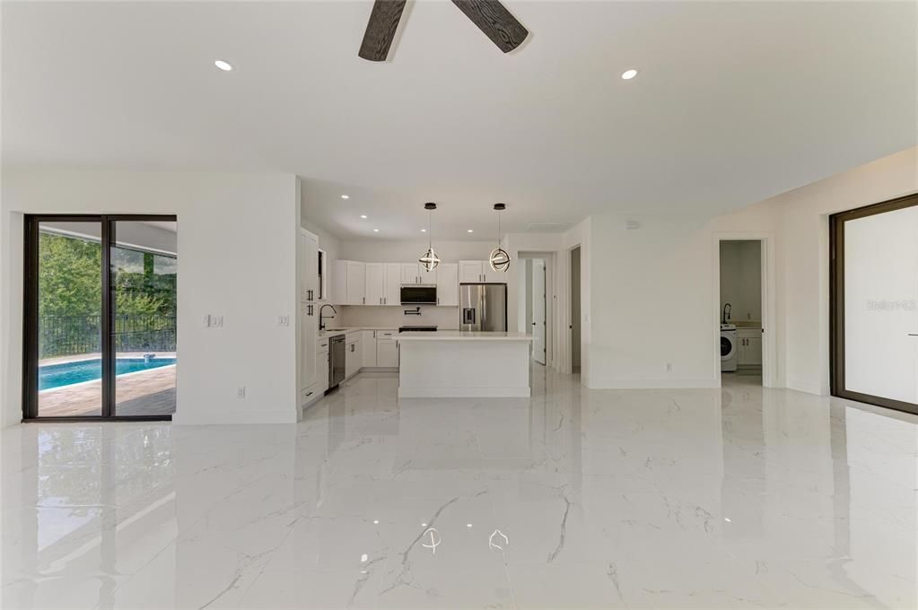 For Sale: $699,000 (3 beds, 2 baths, 1972 Square Feet)