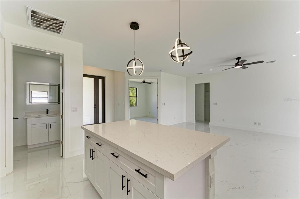 For Sale: $699,000 (3 beds, 2 baths, 1972 Square Feet)