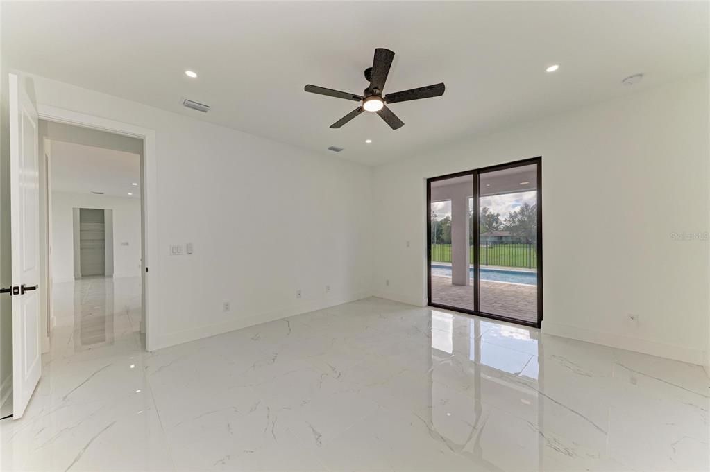 For Sale: $699,000 (3 beds, 2 baths, 1972 Square Feet)