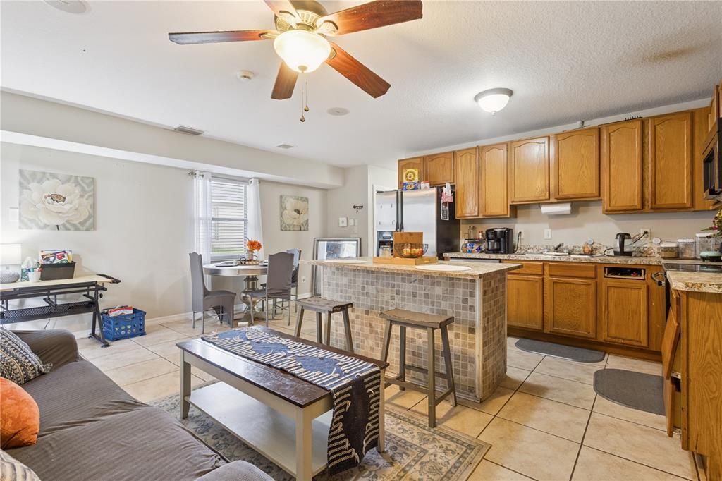 For Sale: $250,000 (3 beds, 2 baths, 1080 Square Feet)