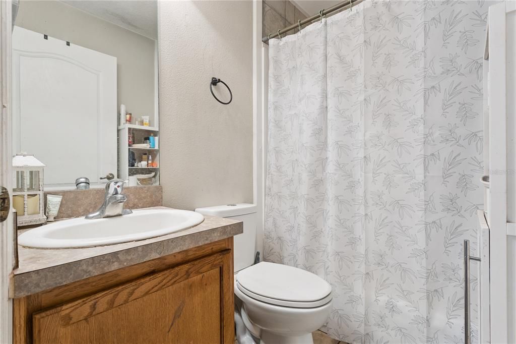 For Sale: $250,000 (3 beds, 2 baths, 1080 Square Feet)