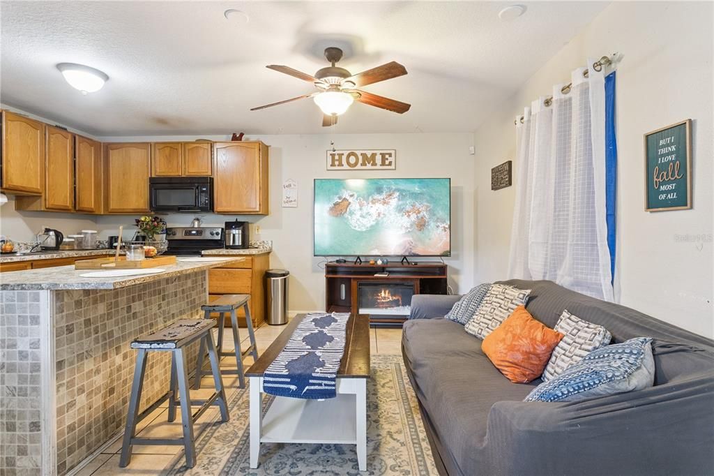 For Sale: $250,000 (3 beds, 2 baths, 1080 Square Feet)