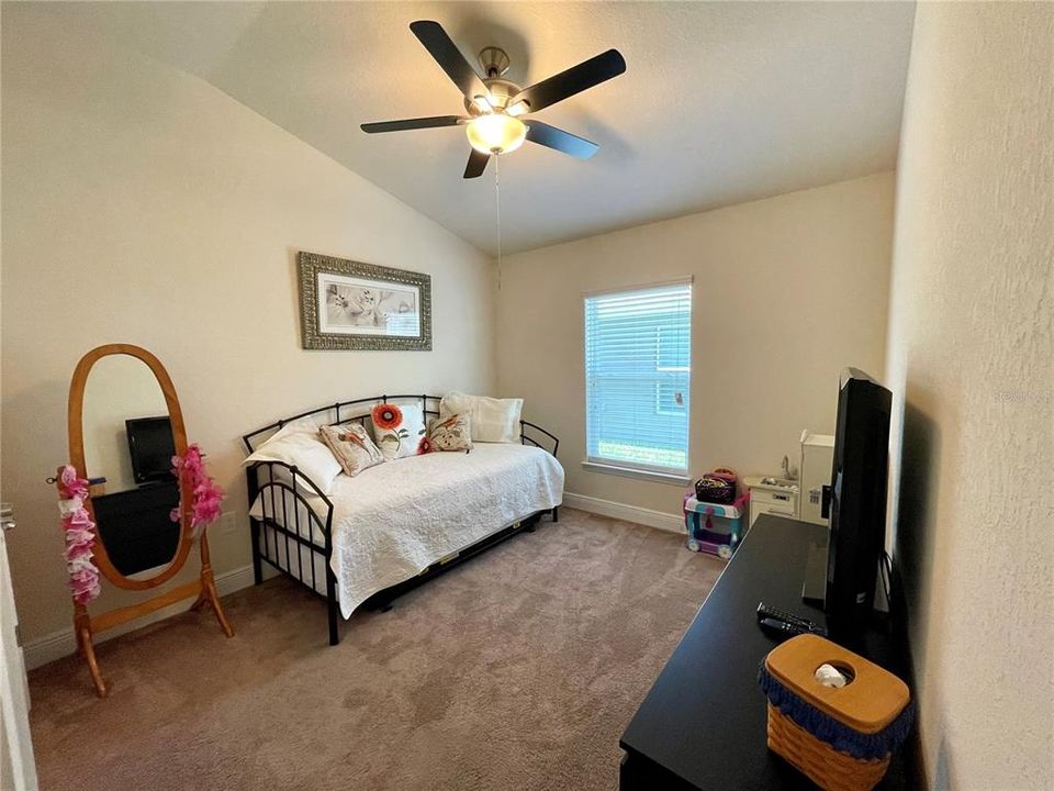 For Rent: $2,250 (3 beds, 2 baths, 1500 Square Feet)