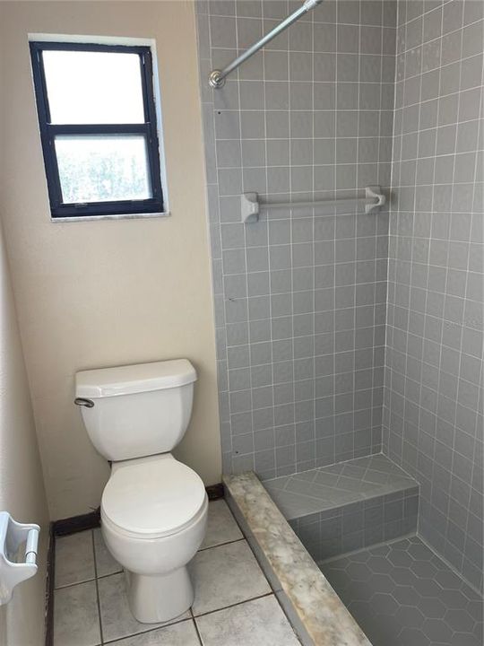 For Rent: $2,195 (3 beds, 2 baths, 1598 Square Feet)