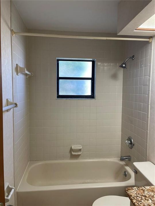 For Rent: $2,195 (3 beds, 2 baths, 1598 Square Feet)