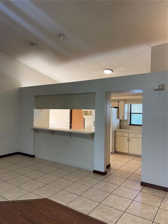 For Rent: $2,195 (3 beds, 2 baths, 1598 Square Feet)