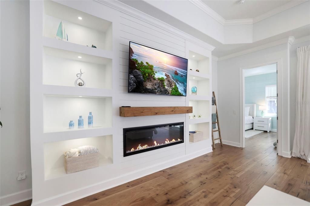 合同活跃: $1,345,000 (4 贝兹, 3 浴室, 2618 平方英尺)