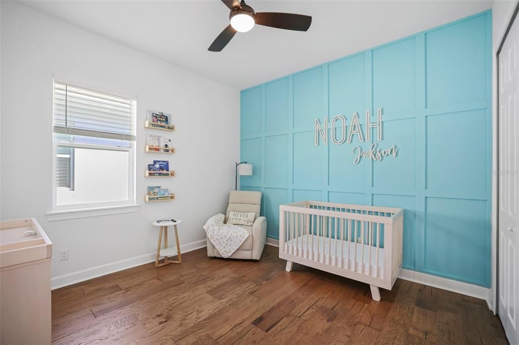 合同活跃: $1,345,000 (4 贝兹, 3 浴室, 2618 平方英尺)