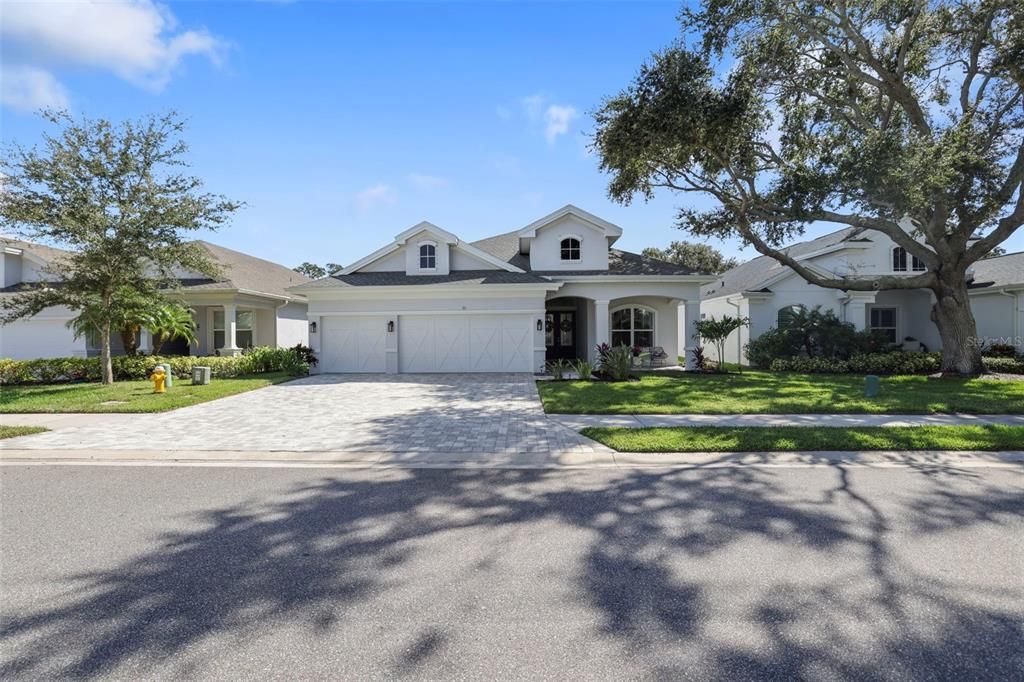 合同活跃: $1,345,000 (4 贝兹, 3 浴室, 2618 平方英尺)