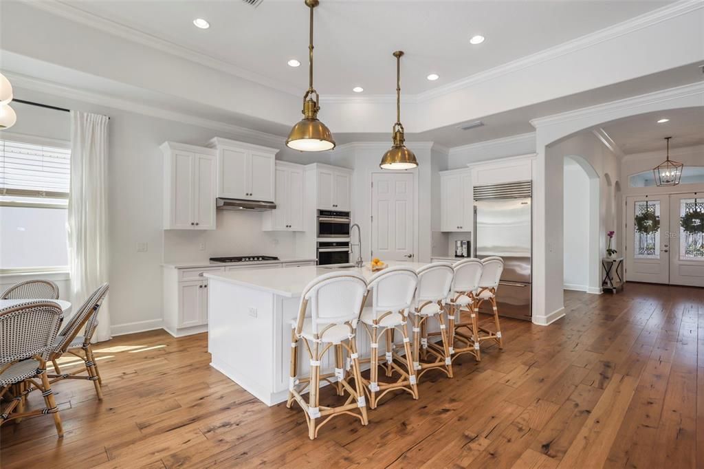 合同活跃: $1,345,000 (4 贝兹, 3 浴室, 2618 平方英尺)