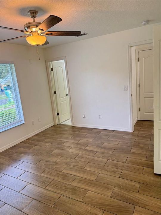 В аренду: $1,850 (2 спален, 2 ванн, 1200 Квадратных фут)