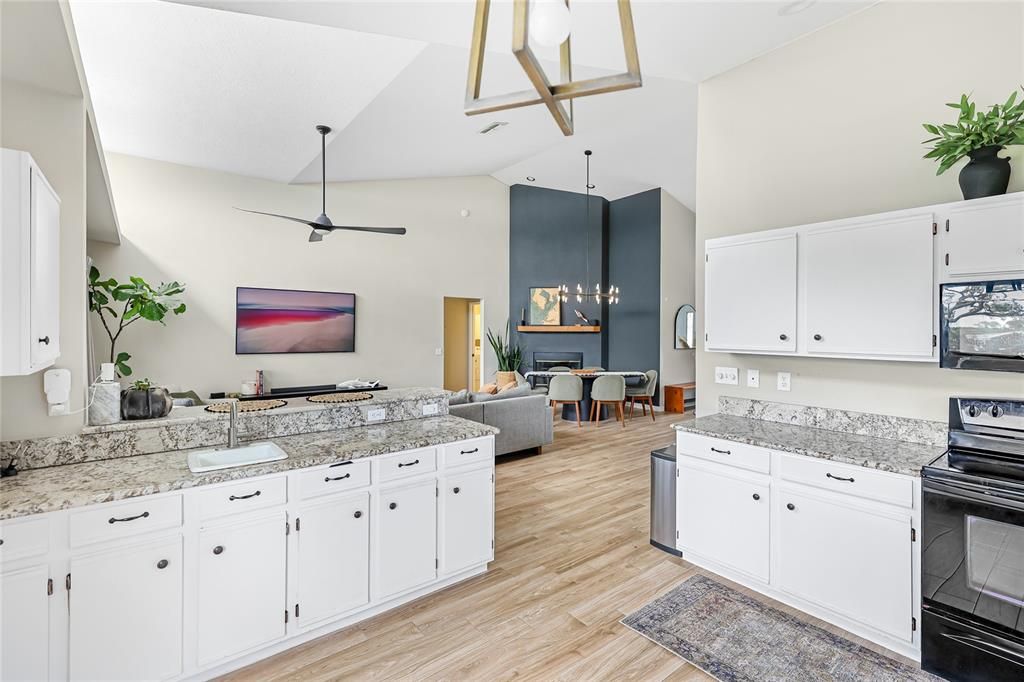 For Sale: $1,150,000 (3 beds, 2 baths, 1648 Square Feet)