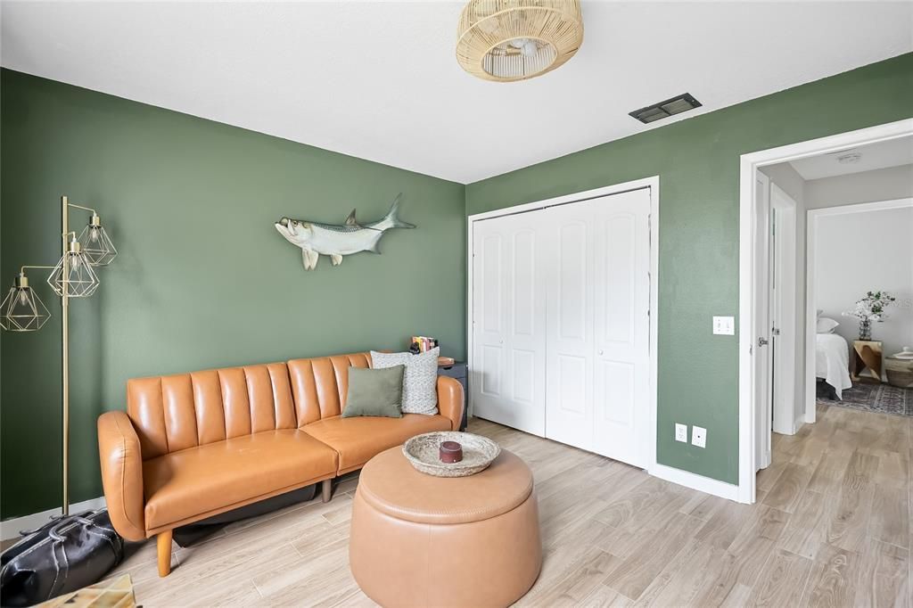 For Sale: $1,150,000 (3 beds, 2 baths, 1648 Square Feet)