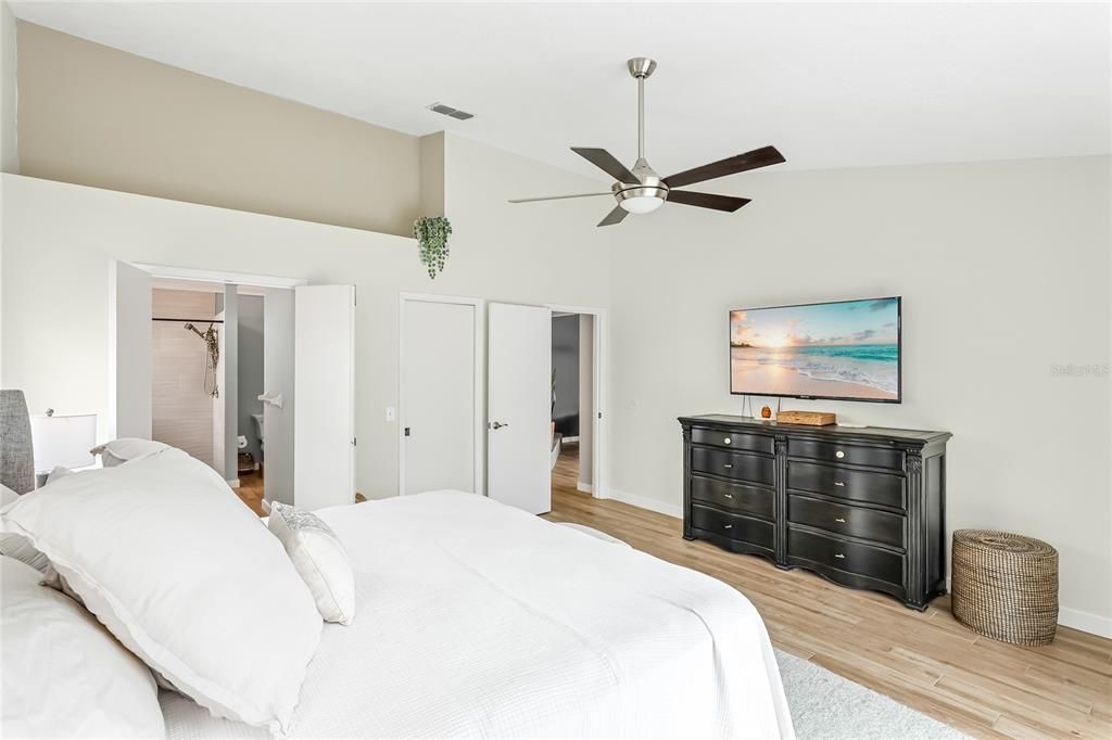 For Sale: $1,150,000 (3 beds, 2 baths, 1648 Square Feet)