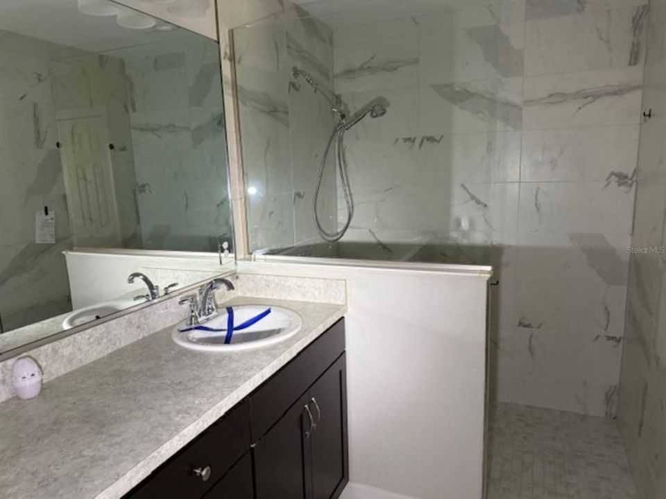 En Venta: $219,000 (3 camas, 2 baños, 1696 Pies cuadrados)