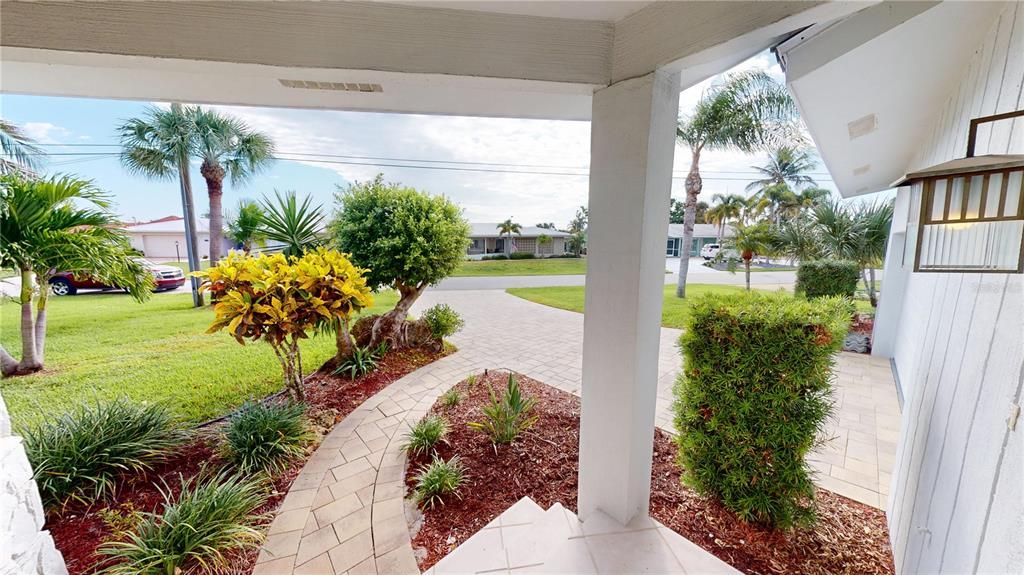 For Sale: $590,000 (3 beds, 2 baths, 2325 Square Feet)