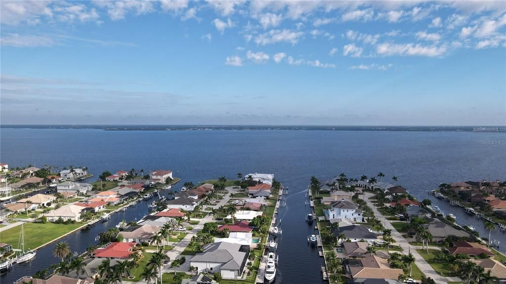 For Sale: $590,000 (3 beds, 2 baths, 2325 Square Feet)