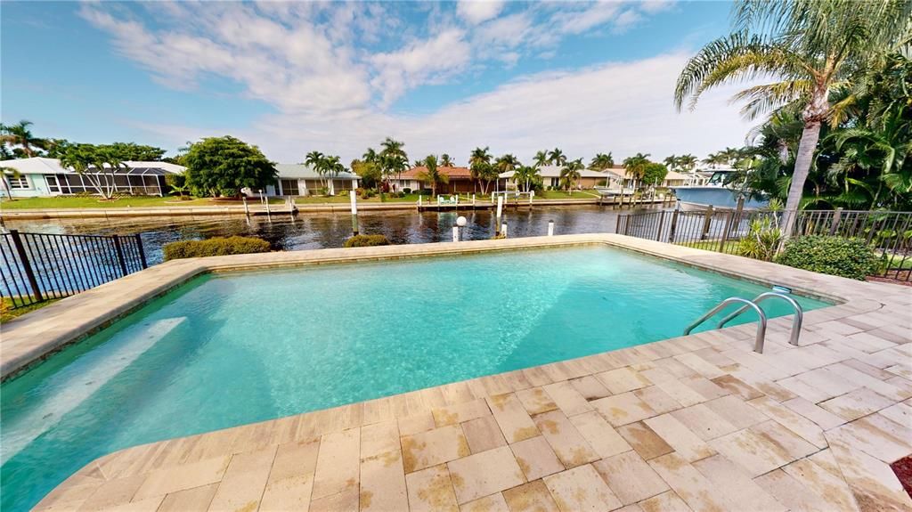 For Sale: $590,000 (3 beds, 2 baths, 2325 Square Feet)