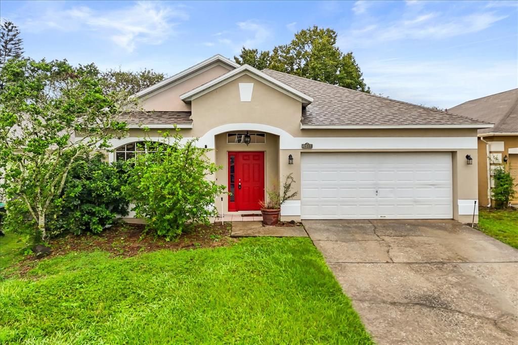 Recently Sold: $410,000 (4 beds, 2 baths, 1972 Square Feet)