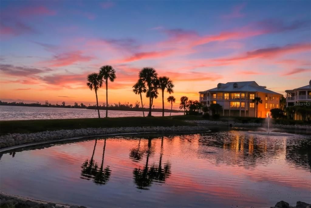 待售: $995,000 (3 贝兹, 3 浴室, 2085 平方英尺)