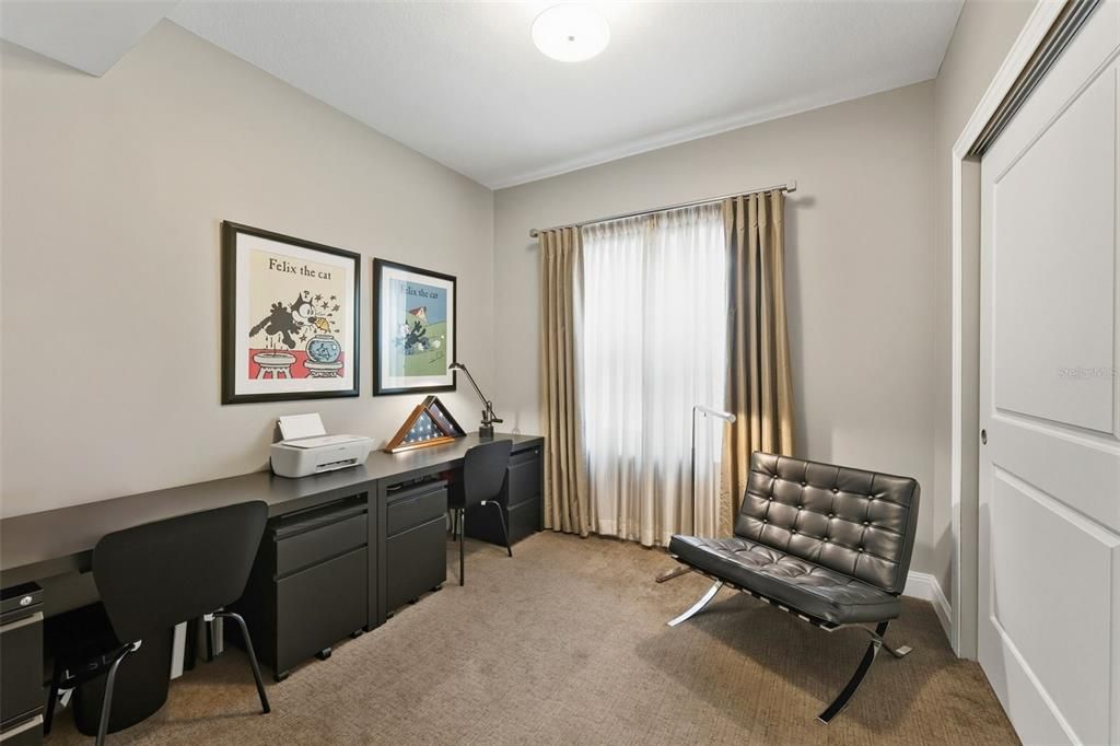 Под контрактом: $900,000 (2 спален, 2 ванн, 1626 Квадратных фут)