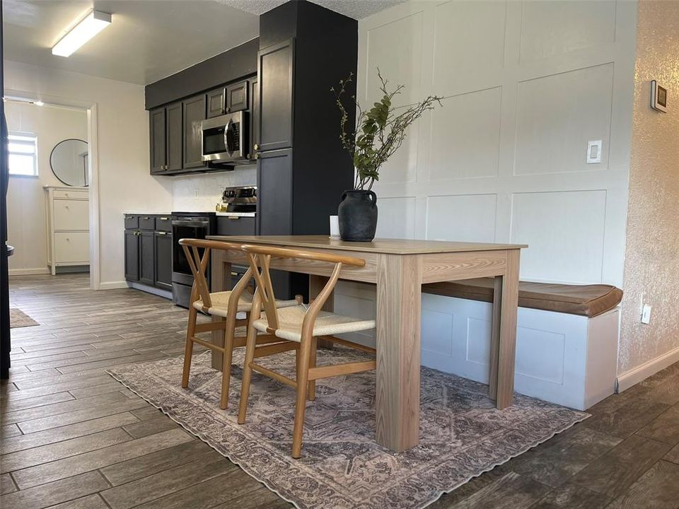 Active With Contract: $2,275 (3 beds, 2 baths, 1223 Square Feet)