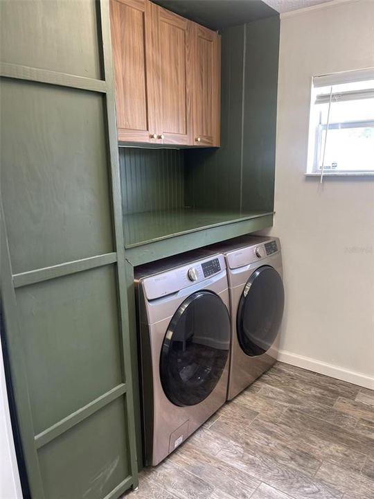 Active With Contract: $2,275 (3 beds, 2 baths, 1223 Square Feet)