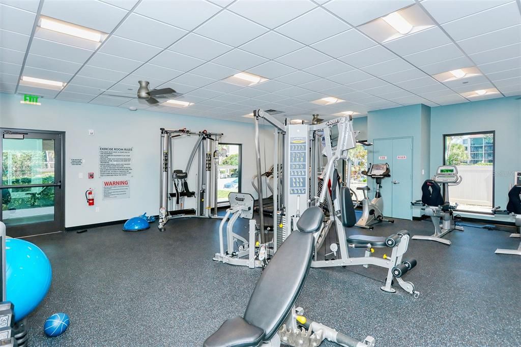 For Sale: $480,000 (2 beds, 2 baths, 1068 Square Feet)