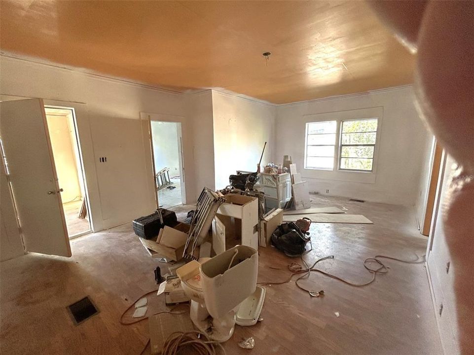 En Venta: $78,000 (3 camas, 2 baños, 1840 Pies cuadrados)