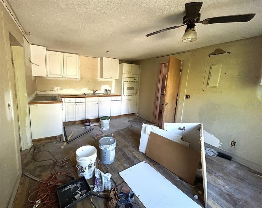 En Venta: $78,000 (3 camas, 2 baños, 1840 Pies cuadrados)