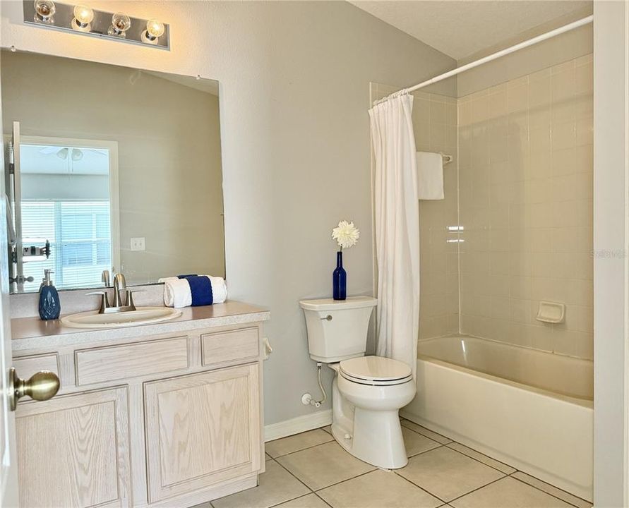 For Sale: $219,000 (2 beds, 2 baths, 1696 Square Feet)