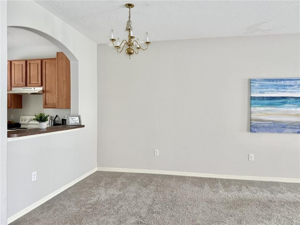 For Sale: $219,000 (2 beds, 2 baths, 1696 Square Feet)