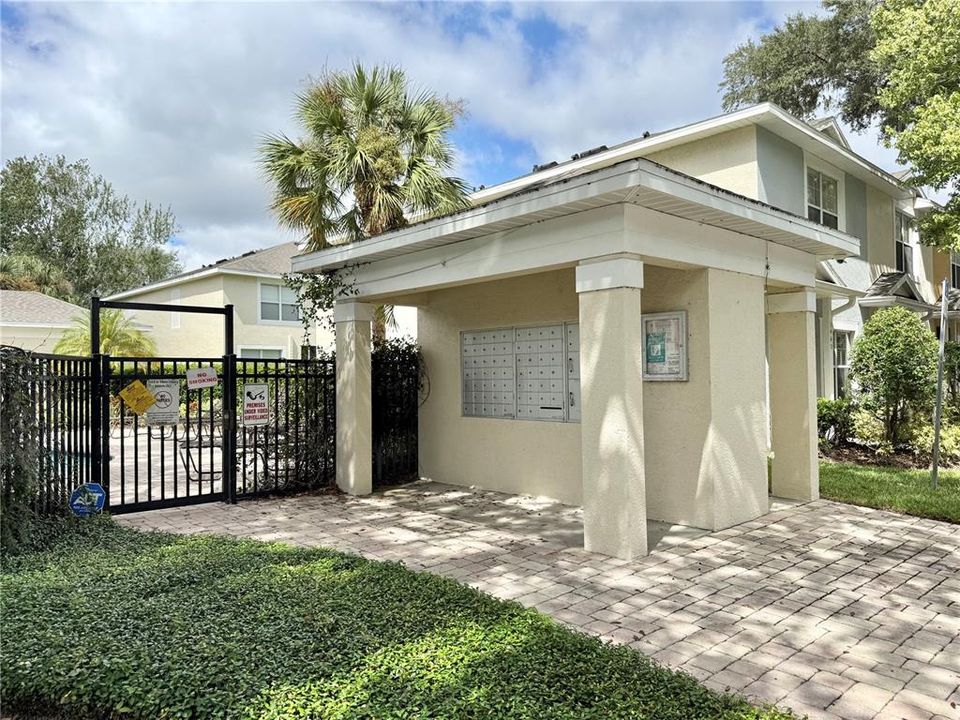 For Sale: $219,000 (2 beds, 2 baths, 1696 Square Feet)