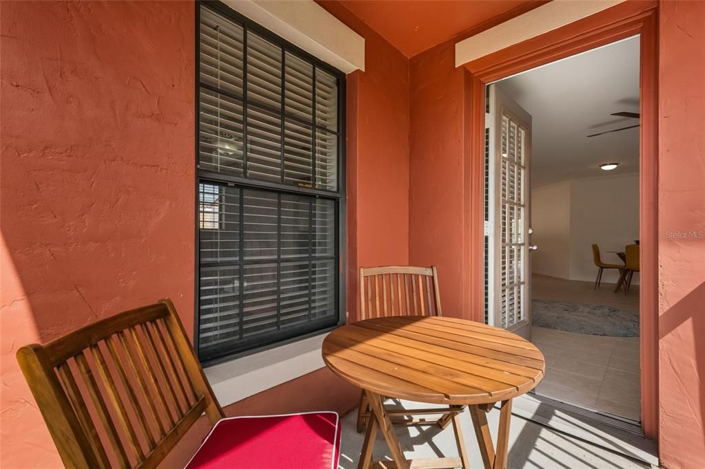 For Sale: $334,900 (2 beds, 2 baths, 1356 Square Feet)