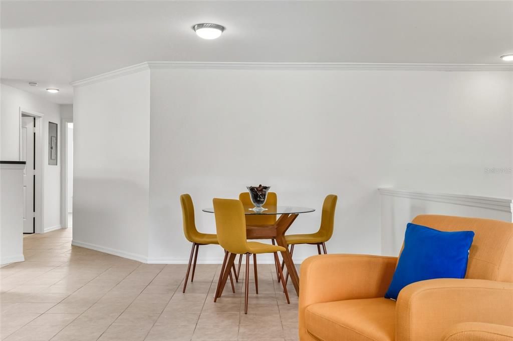 For Sale: $334,900 (2 beds, 2 baths, 1356 Square Feet)