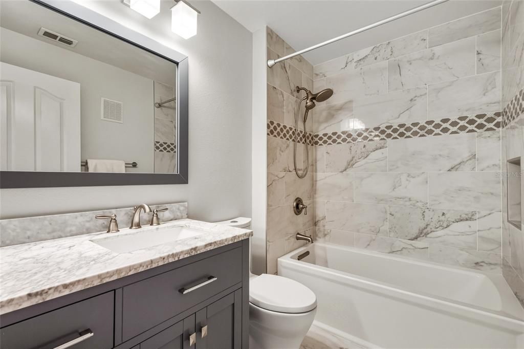 For Sale: $334,900 (2 beds, 2 baths, 1356 Square Feet)